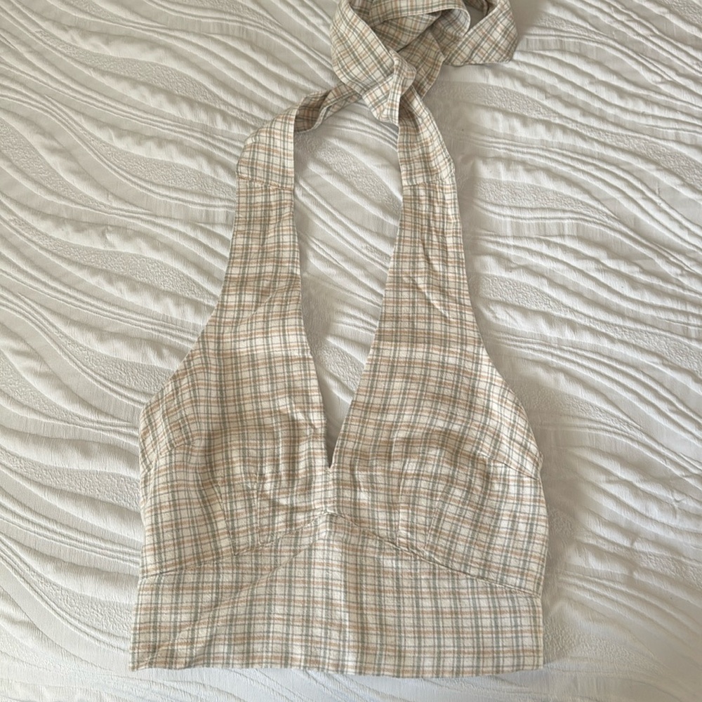 Abercrombie & Fitch Cropped Halter Top